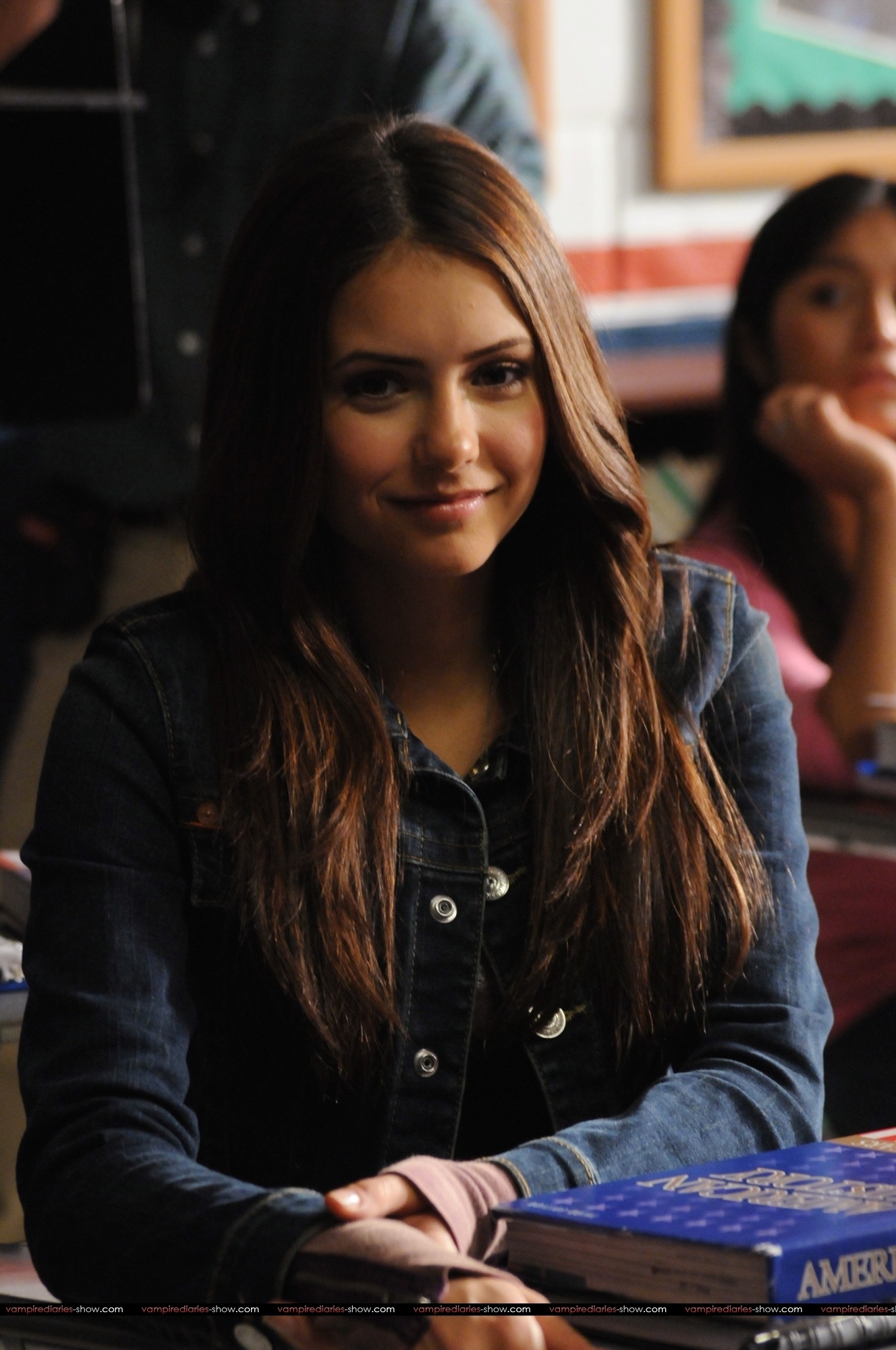 1x09-History-Repeating-elena-gilbert-9023444-1328-2000